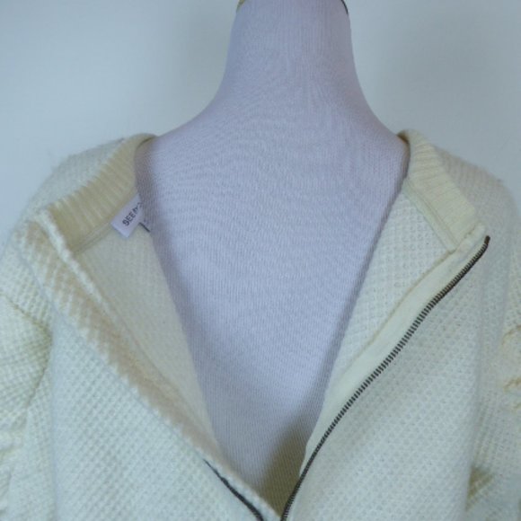 SEE By Chloe ivory textured ruffles crew neck back zip sweater i46 10.Italy
